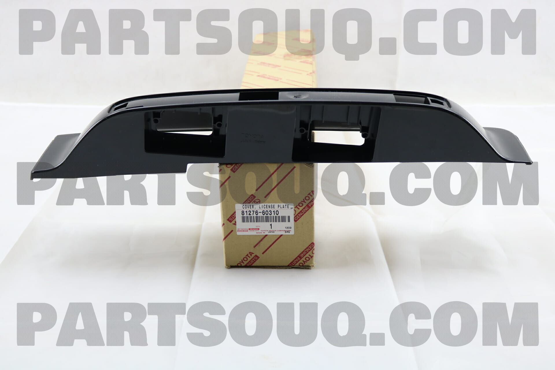 Ốp đèn soi biển số Land FZJ100 2003 Mã phụ tùng 8127660310