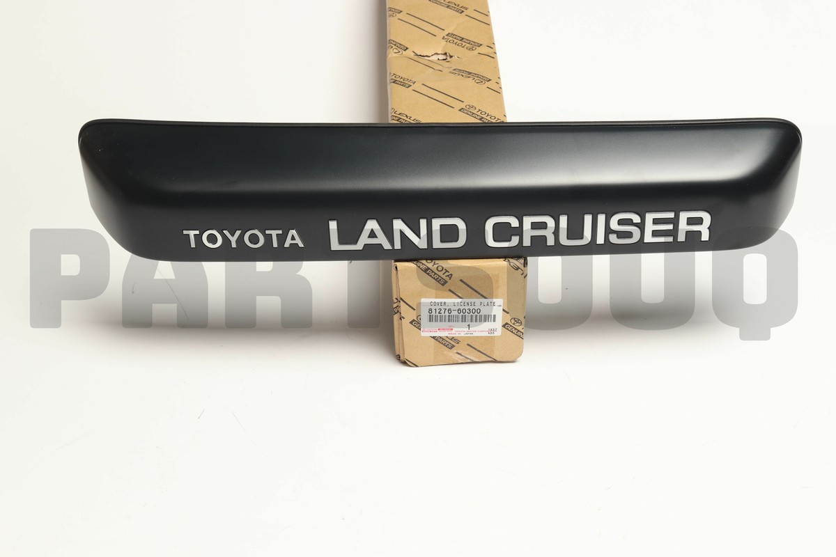 Ốp đèn soi biển số Land FZJ100 2003 Mã phụ tùng 8127660310