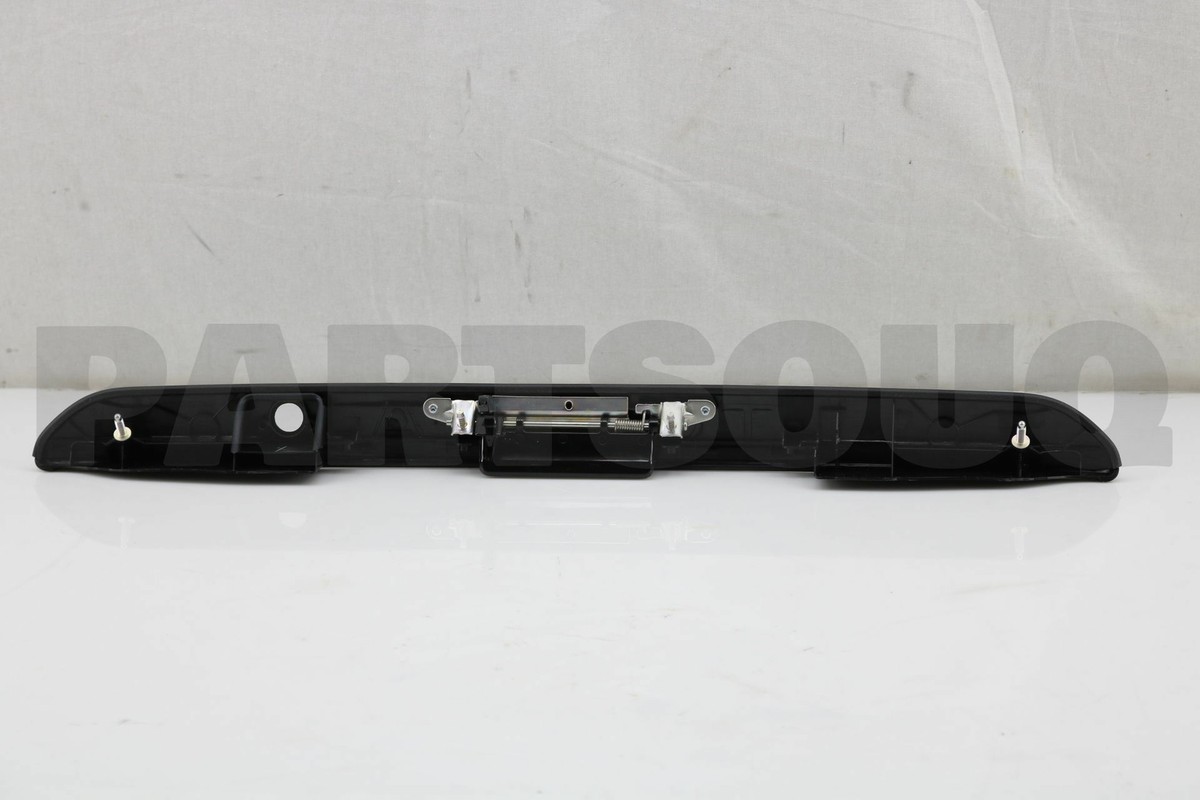 Ốp đèn soi biển số Land FZJ100 2003 Mã phụ tùng 8127660310