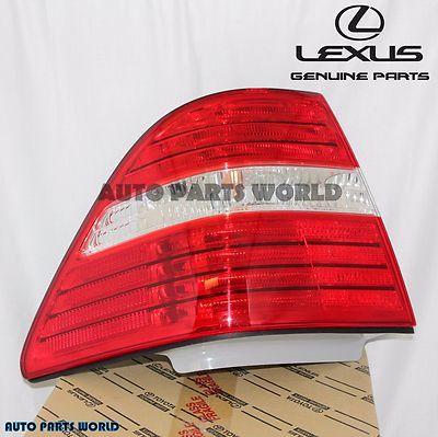 Đèn hậu ngoài Lexus LS460 2011 (Đèn lái sau LS460) Mã phụ tùng 8156150200-8155150200