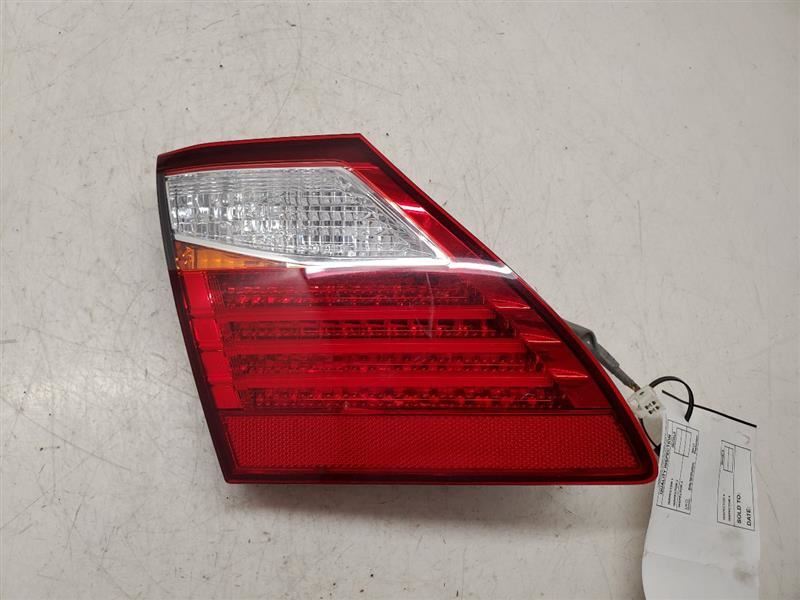 Đèn lái sau LS460 2011 (miếng trong) (Đèn hậu trong LS460) Mã phụ tùng 8159150220