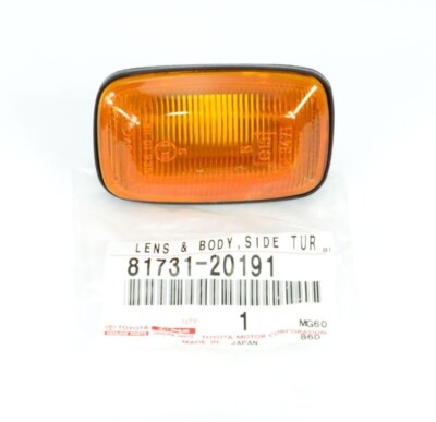 Đèn nắp ca pô Crown 3.0 JZS155 (Đèn mui xe Crown) Mã phụ tùng 8171030190-8172030160