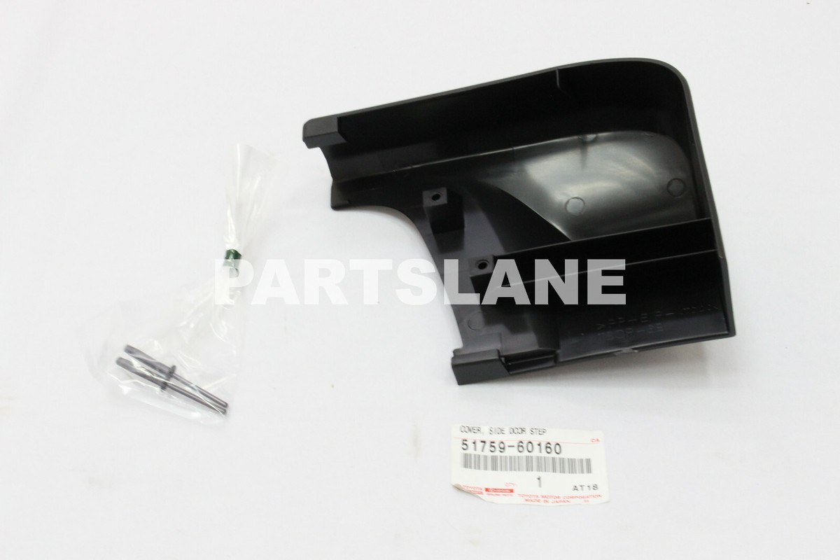 Bậc lên xuống Land Cruiser FZJ100 Mã phụ tùng 5178160161-5178260161