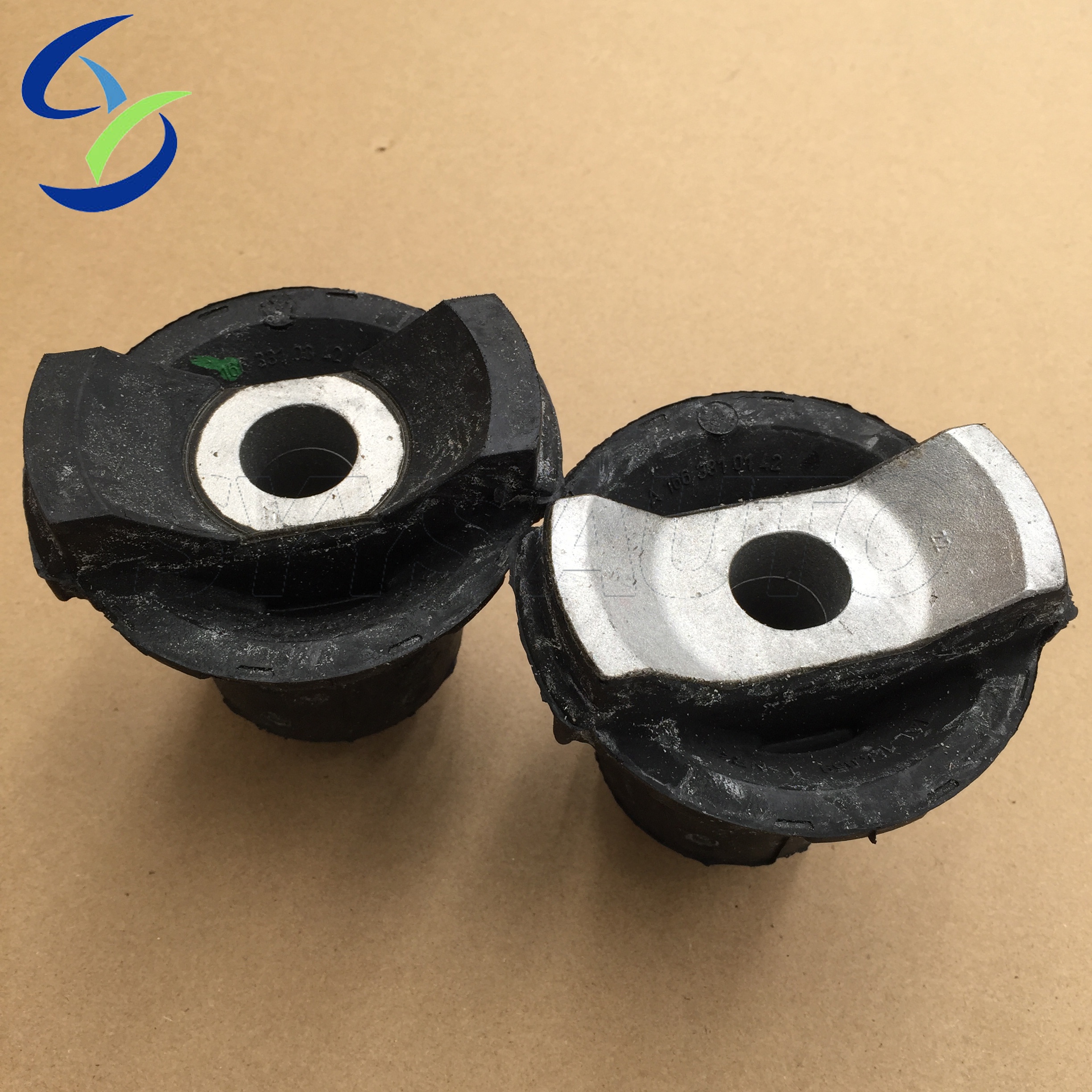 Cao su giá đỡ động cơ GL550 Mã phụ tùng A1663310042