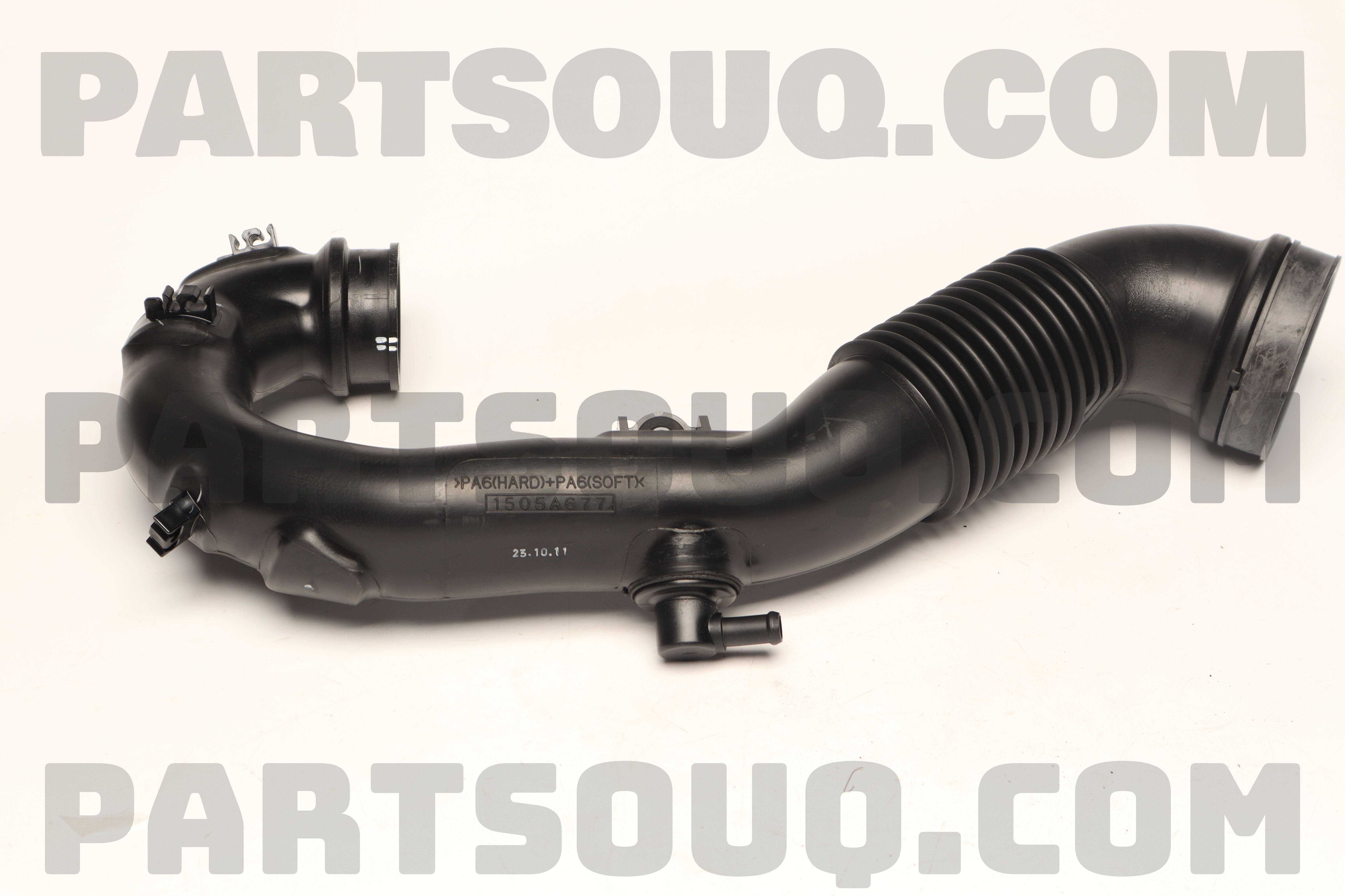 Ống gió làm mát turbo Triton 2016 Mã phụ tùng 1505A511