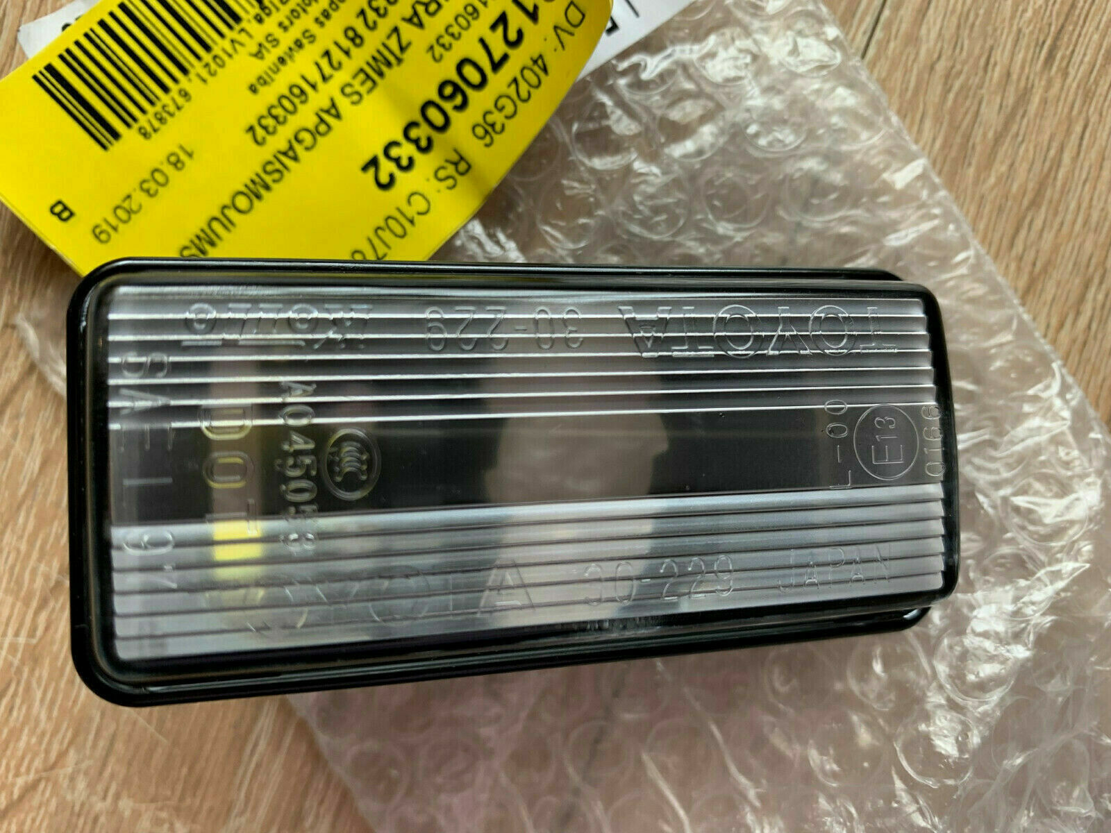 Đèn pha Land Cruiser 2005-2007 FZJ100 (Đèn lái trước Land FZJ100) Mã phụ tùng 8117060A82-8113060A92