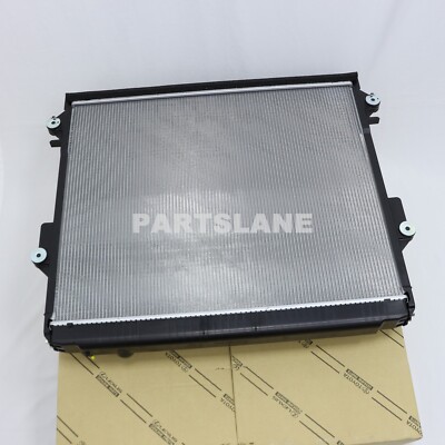Két nước Land 2013 VDJ200-AT (Két làm mát Land Cruiser) Mã phụ tùng 1640051040