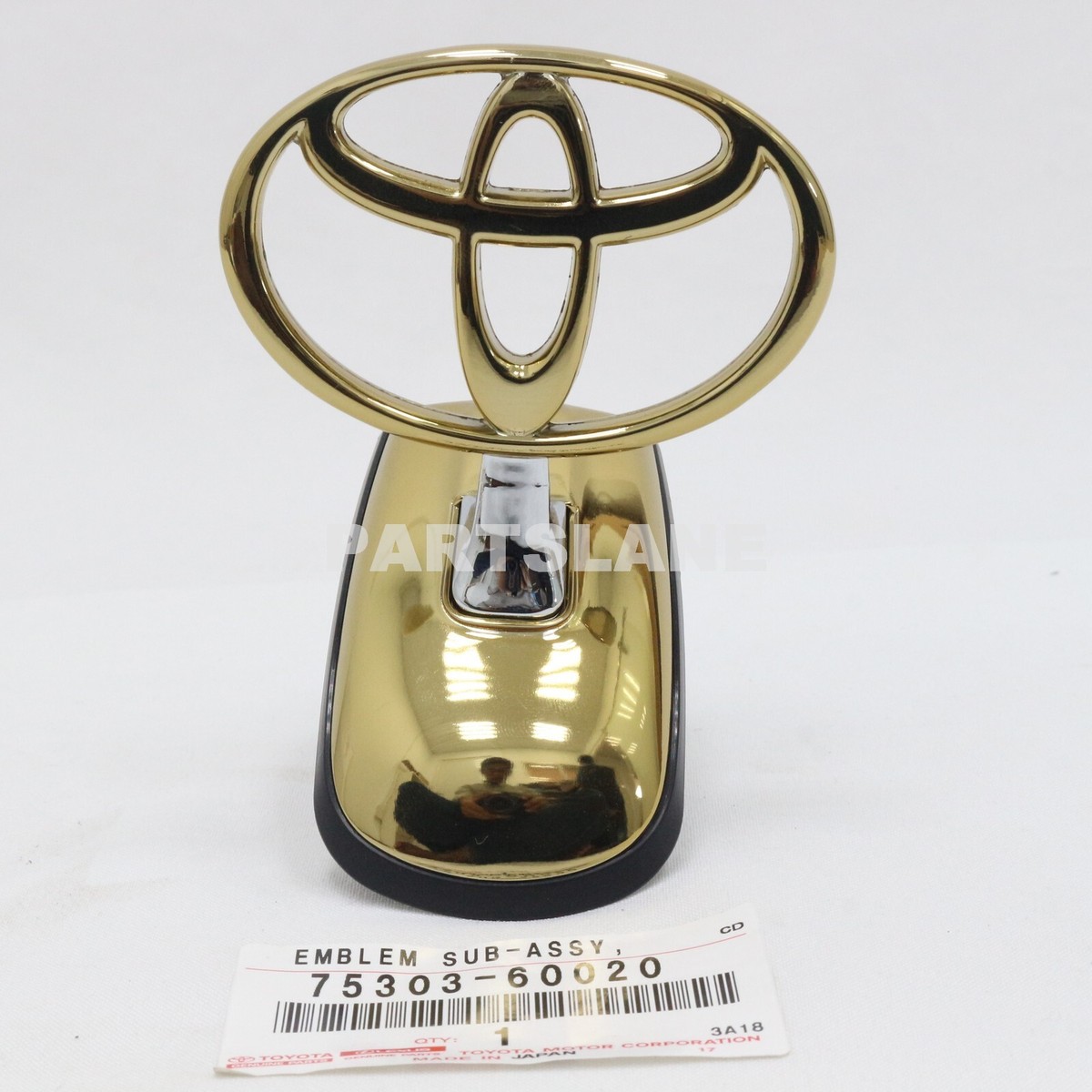 Vương miện nắp ca bô Land Cruiser 2005 (Biểu tượng nắp ca pô trước) Mã phụ tùng 7530360080