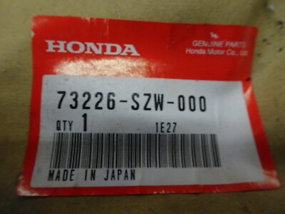 Bộ Ron Kính Sau Honda Cr-V Mã phụ tùng 73226SZW000