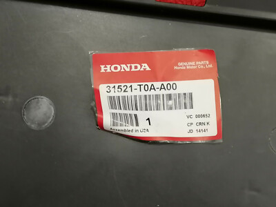 Giá Đỡ Bình Ắc Quy Honda Cr-V Mã phụ tùng 31521T0AA00