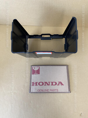 Vỏ Bảo Vệ Bình Ắc Quy Honda Cr-V Mã phụ tùng 31531SNA000