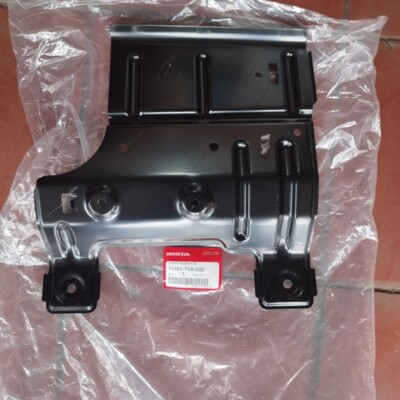 Chắn Bùn Phải Honda Cr-V Mã phụ tùng 74161T0A000