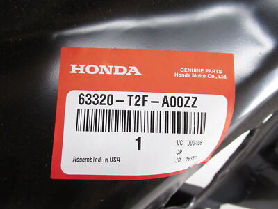 Kính Cánh Cửa Sau Bên Trái Honda Cr-V Mã phụ tùng 73450T0NZ00