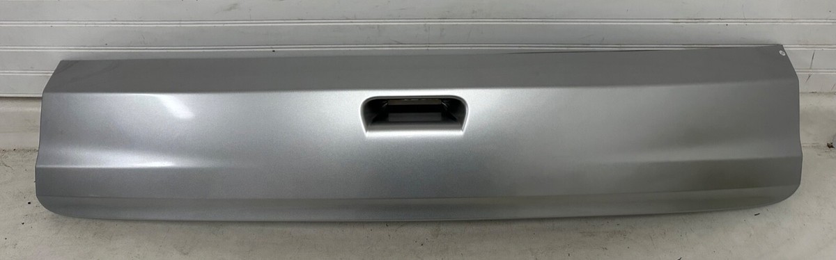 Ốp Trang Trí Cửa Hậu Honda Cr-V Mã phụ tùng 74895T0AA01ZU