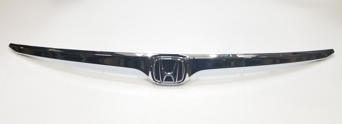 Ốp Trang Trí Cửa Hậu Honda Cr-V Mã phụ tùng 74895T0AA01ZU