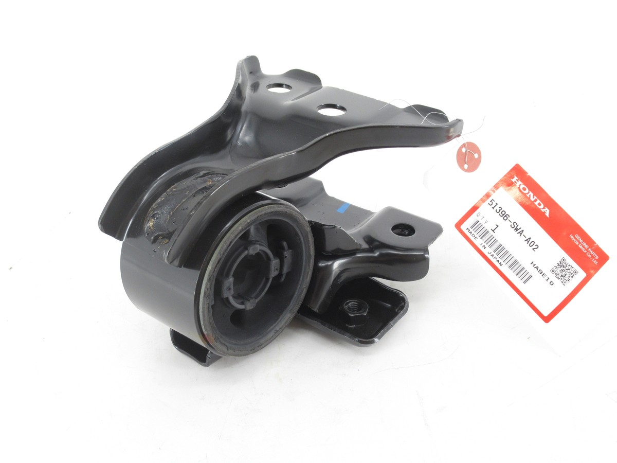 Cao Su Đầu Càng Trái Honda Cr-V Mã phụ tùng 51396T1WE02