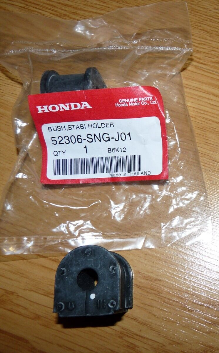 Cao Su Ốp Cân Bằng Sau Honda Civic Mã phụ tùng 52306SNGj01