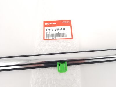 Nẹp Chân Kính Ngoài Sau Phải Honda Cr-V Mã phụ tùng 72910SWA01