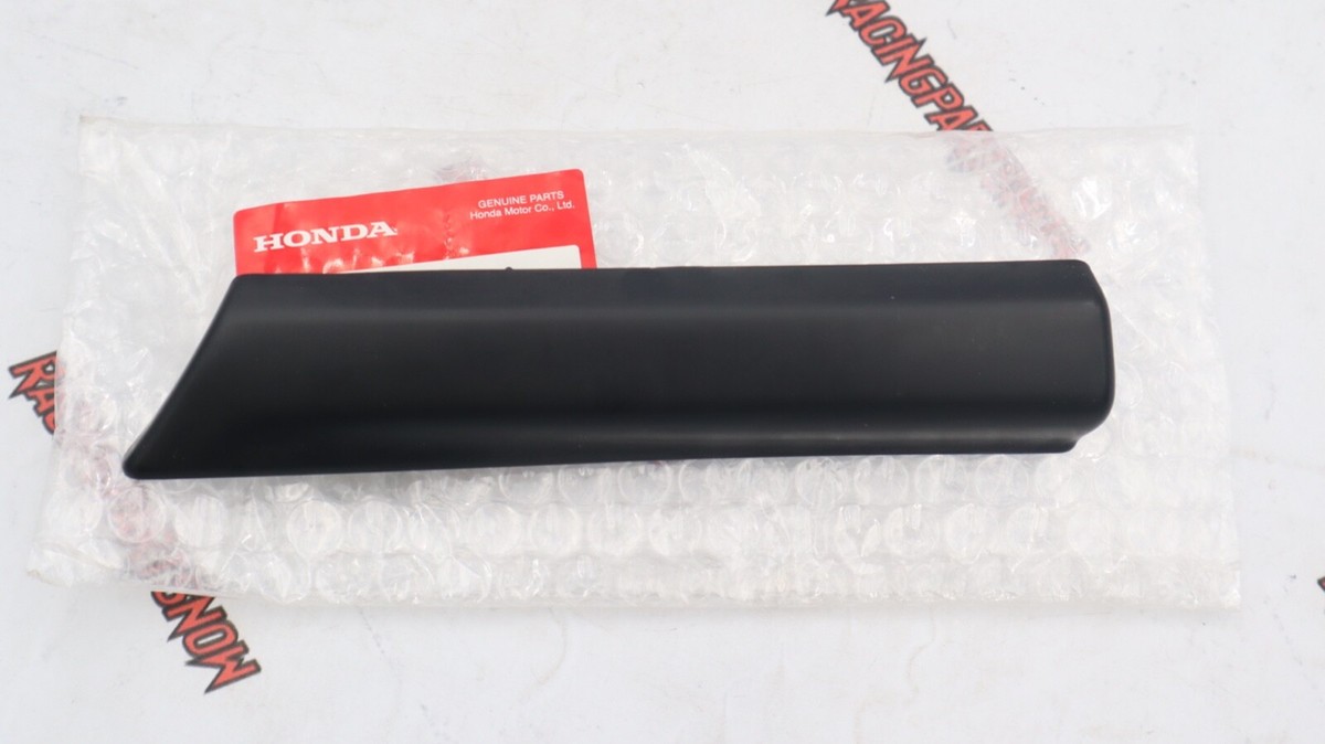Nẹp Thành Cánh Cửa Trước Trái Honda Civic Mã phụ tùng 75302snaa01zb