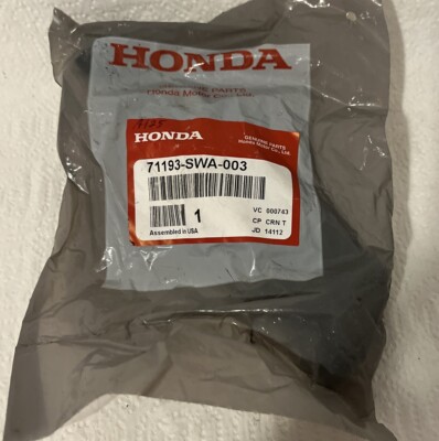 Nẹp Cài Cản Trước Phải Honda Cr-V Mã phụ tùng 71193swa003