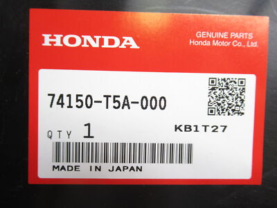 Chắn Bùn Trong Tai Xe Trái Honda Cr-V Mã phụ tùng 74150T0A000