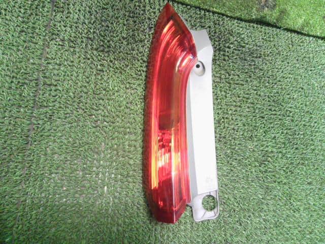 Đèn Hậu Miếng Trên Bên Trái Honda Cr-V Mã phụ tùng 34175T0AJ01