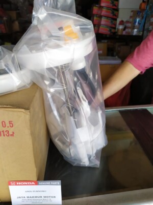 Giá Bắt Lọc Xăng Honda Civic OEM 17048SNA010-CN