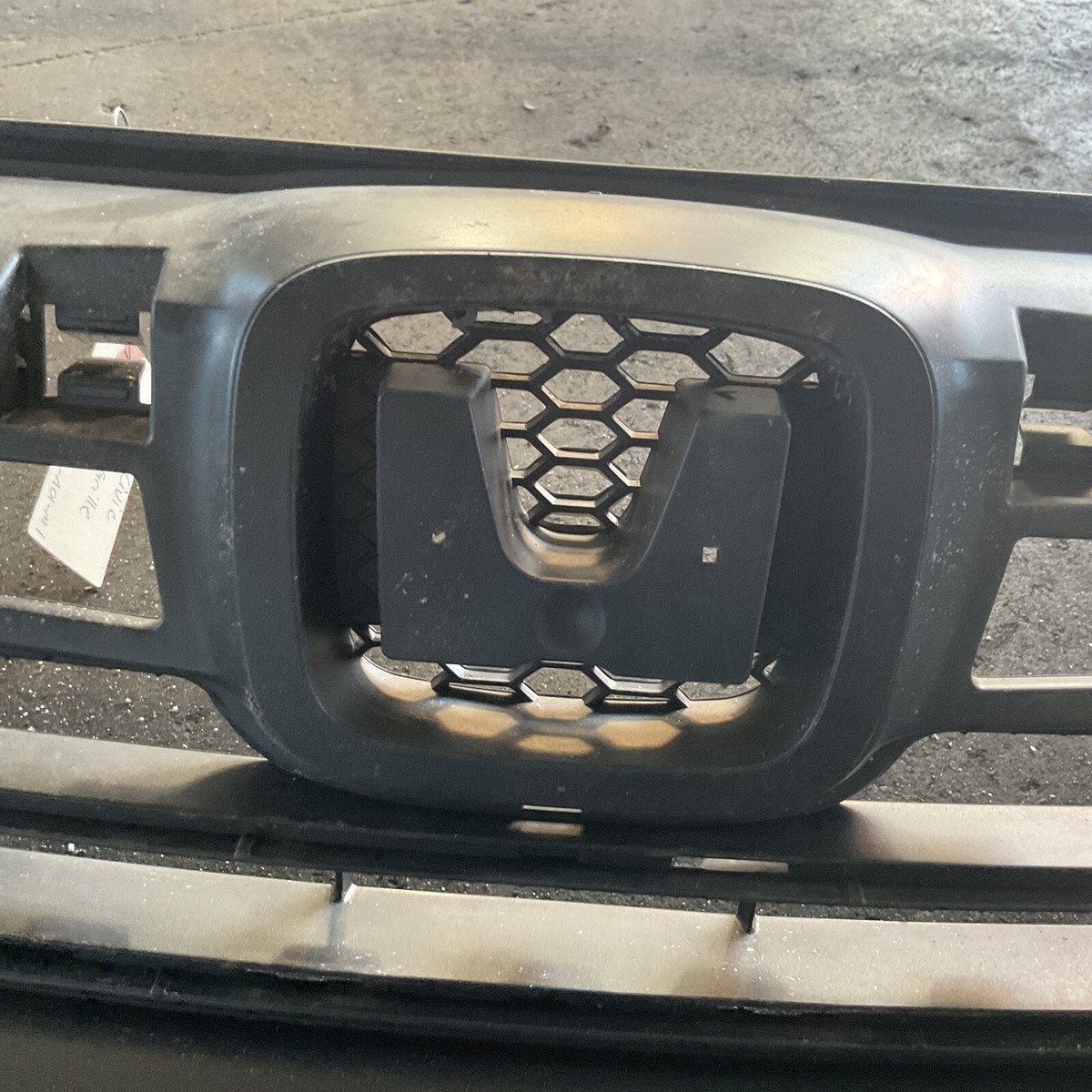 Đế Ca Lăng Honda Civic Mã phụ tùng 71121TEAT01