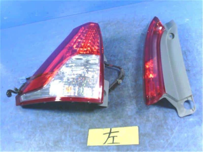 Đèn Hậu Miếng Dưới Bên Trái Honda Cr-V Mã phụ tùng 33550T0AJ01
