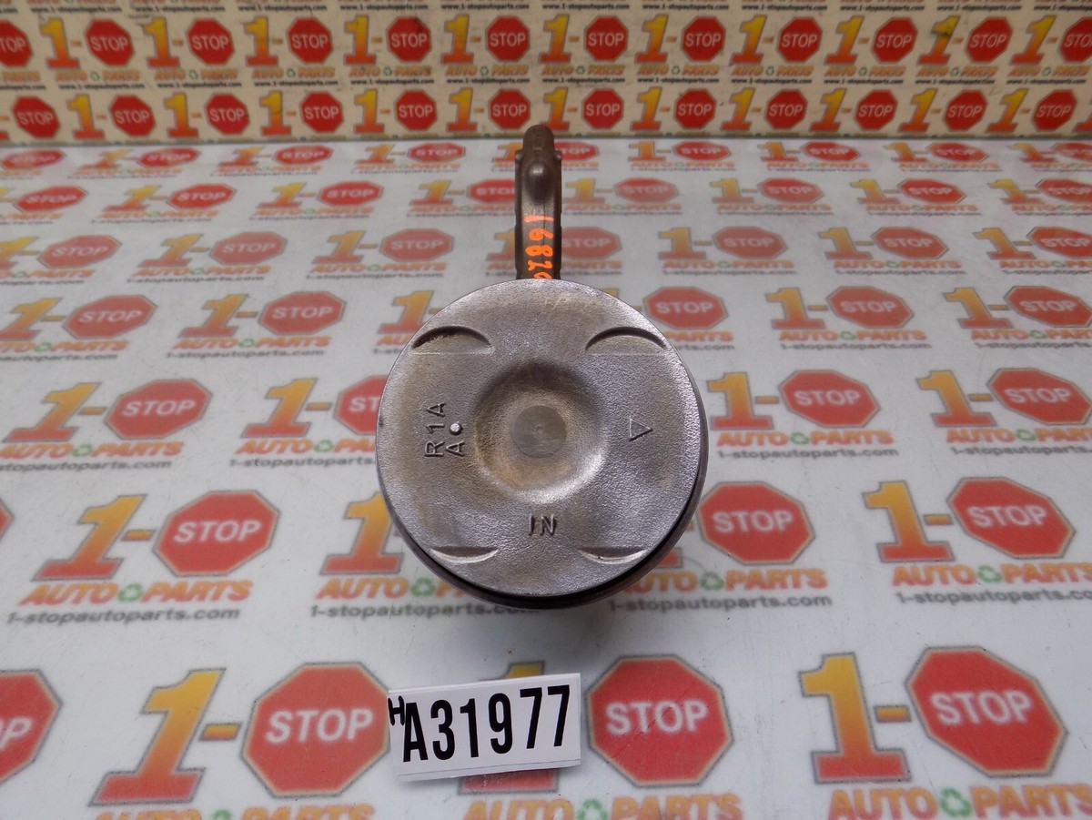Piston 1.8 Honda Civic Mã phụ tùng 13010RNAA00
