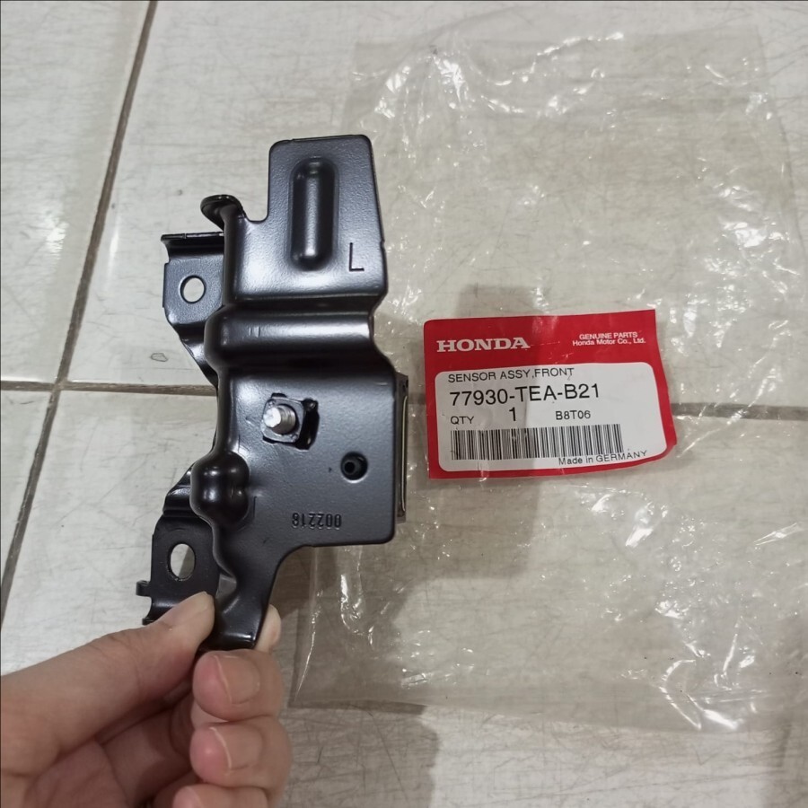 Cảm Biến Va Chạm Đầu Xe Honda Cr-V Mã phụ tùng 77930t0aj21