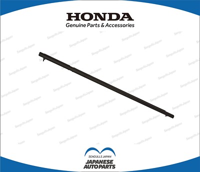 Nẹp Chân Kính Ngoài Sau Phải Honda Civic Mã phụ tùng 72910SNAA01