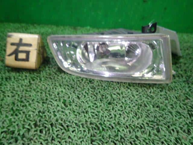 Đèn Gầm Phải Mặt Kính Honda Civic Mã phụ tùng 33901SNB023