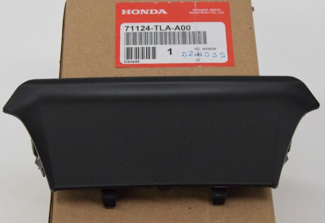 Ca Lăng Miếng Dưới Honda Cr-V Mã phụ tùng 71124TFAT00