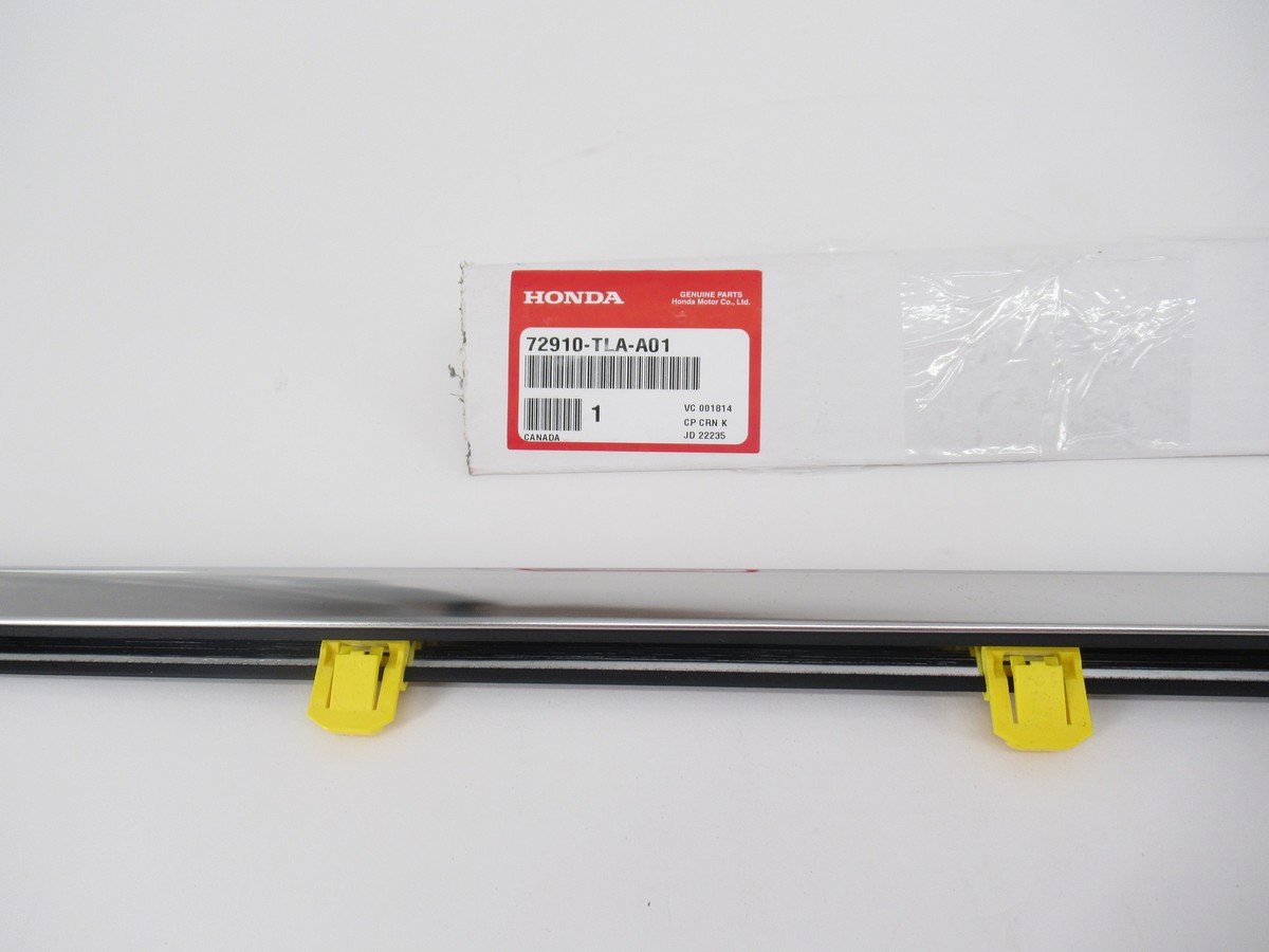 Nẹp Chân Kính Sau Phải Honda Accord Mã phụ tùng 72910TA0A01