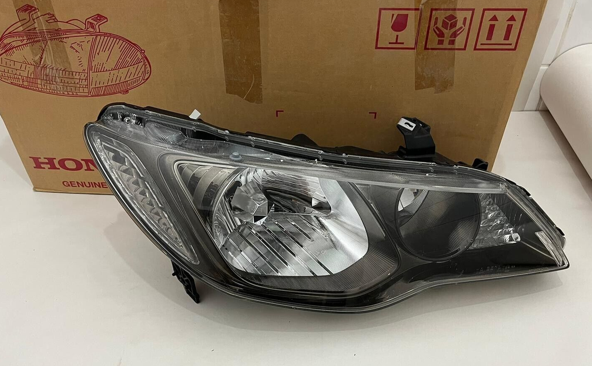 Đèn Pha Phải Mí Xám 2.0 Honda Civic Mã phụ tùng 33101snbt61