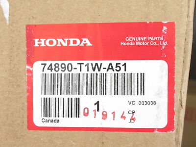 Nẹp Cốp Sau Honda Cr-V Mã phụ tùng 74890TMET01ZA