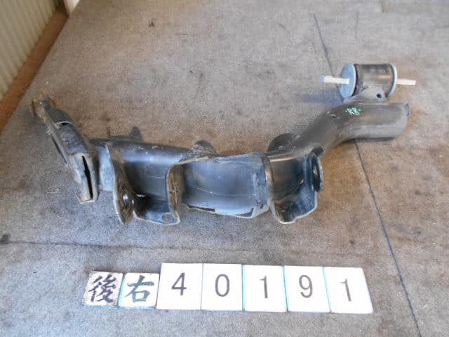 Càng A Sau Bên Phải Honda Cr-V Mã phụ tùng 52370T0AJ02