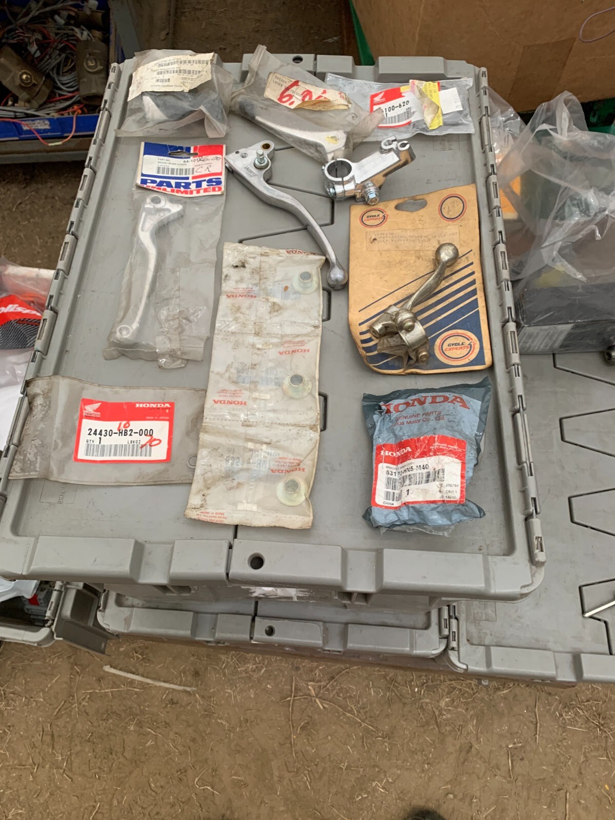 Giàn Nóng Honda Cr-V OEM 8874015