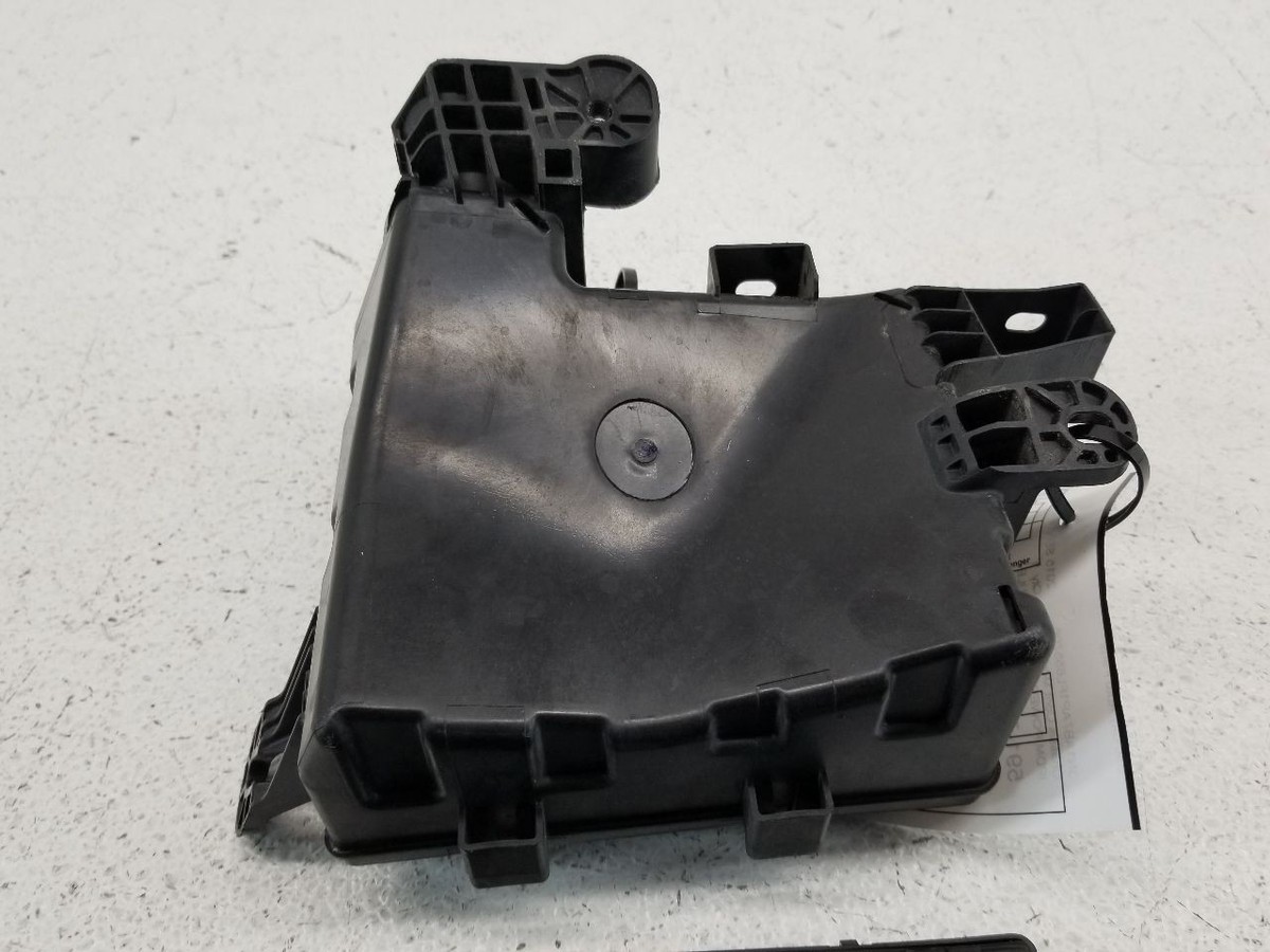 Hộp Điều Khiển Bcm Nissan Sunny Mã phụ tùng 284B13HA1A