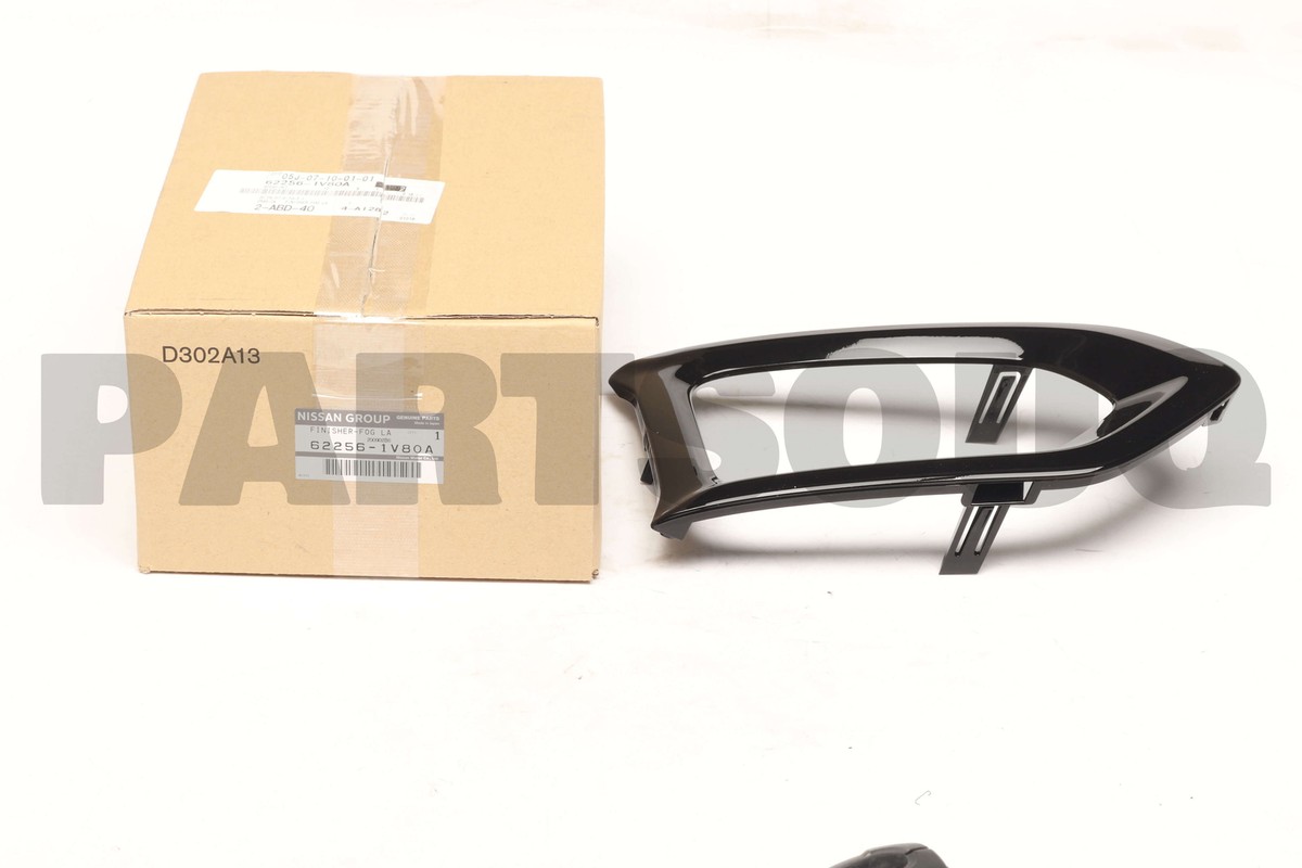 Ốp Đèn Gầm - R Nissan Bluebird Mã phụ tùng 62256EW810