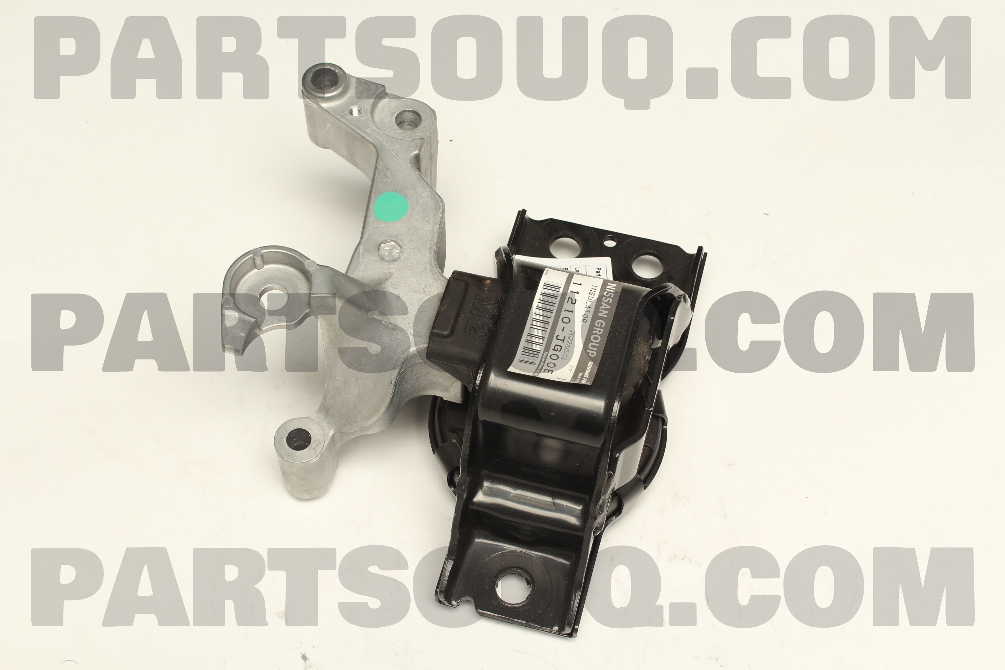 Chân Máy Trước Phải Nissan Bluebird Mã phụ tùng 112100E500