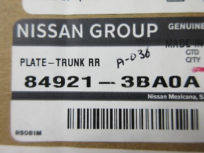 Táp Bi Thành Cốp Hậu Nissan Sunny Mã phụ tùng 849213BG0A