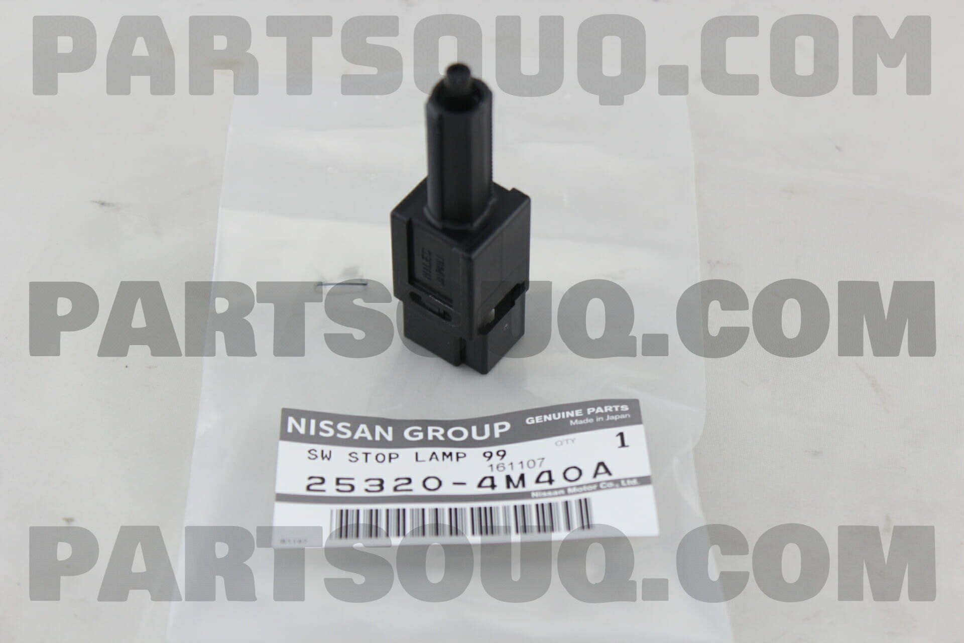 Công Tắc Báo Đèn Phanh Mt 2 Giắc Điện Nissan Sunny Mã phụ tùng 253204M40A