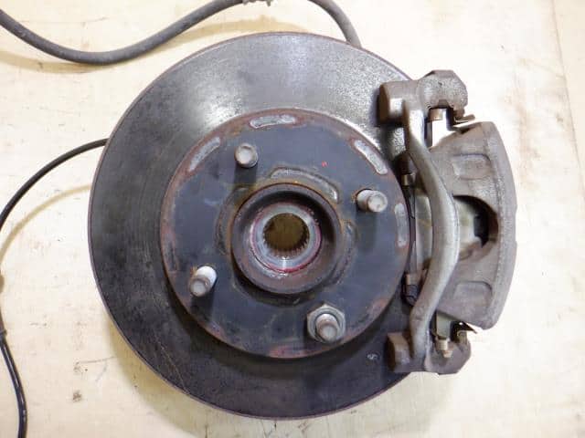 Trụ Lái - L Nissan Sunny Mã phụ tùng 400141HH0A