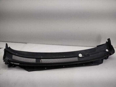Ốp Chân Kính Chắn Gió Nissan Bluebird Mã phụ tùng 66862EW800