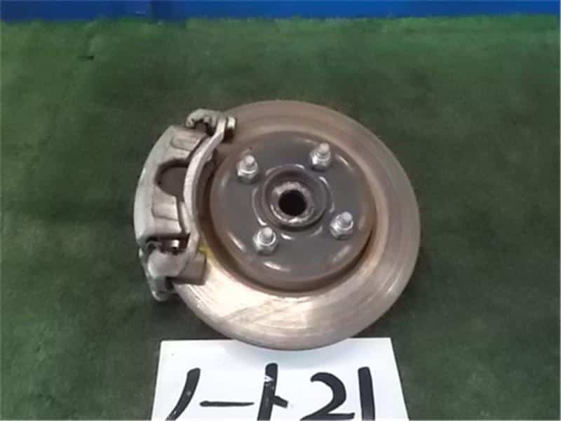 Trụ Lái Phải / Ngõng May Ơ Phải Nissan Sunny Mã phụ tùng 400151HH0A