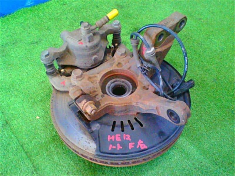 Trụ Lái - L Nissan Sunny OEM 400141HH0A-OE
