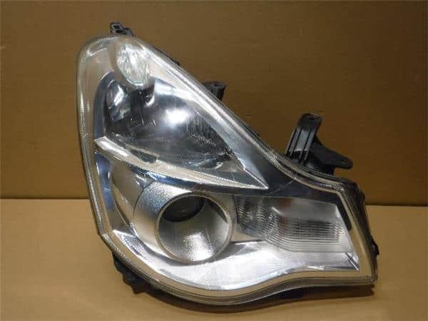 Đèn Pha Phải - Có Xenon Nissan Bluebird Mã phụ tùng 26010ew01a