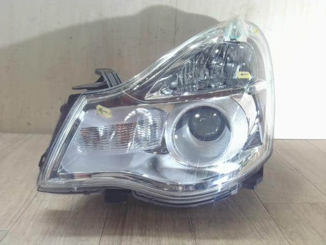 Đèn Pha Trái - Có Bexnon Nissan Bluebird Mã phụ tùng 26060ew01a